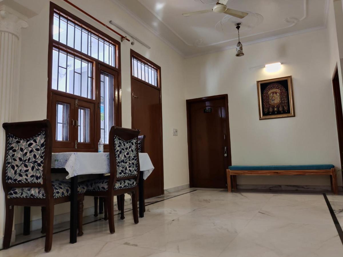 The Karauli Villa By Le Pension Stays Dźajpur Zewnętrze zdjęcie