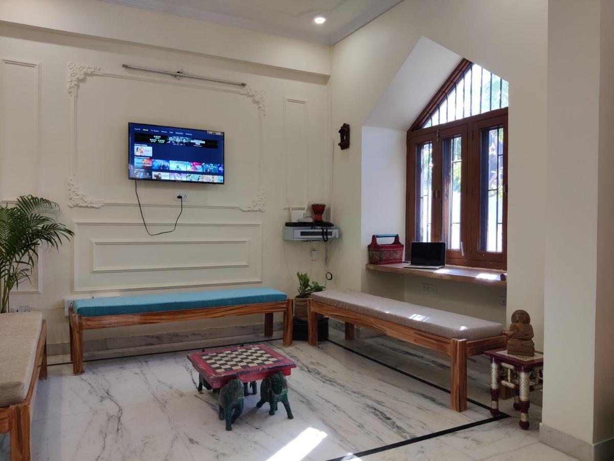 The Karauli Villa By Le Pension Stays Dźajpur Zewnętrze zdjęcie