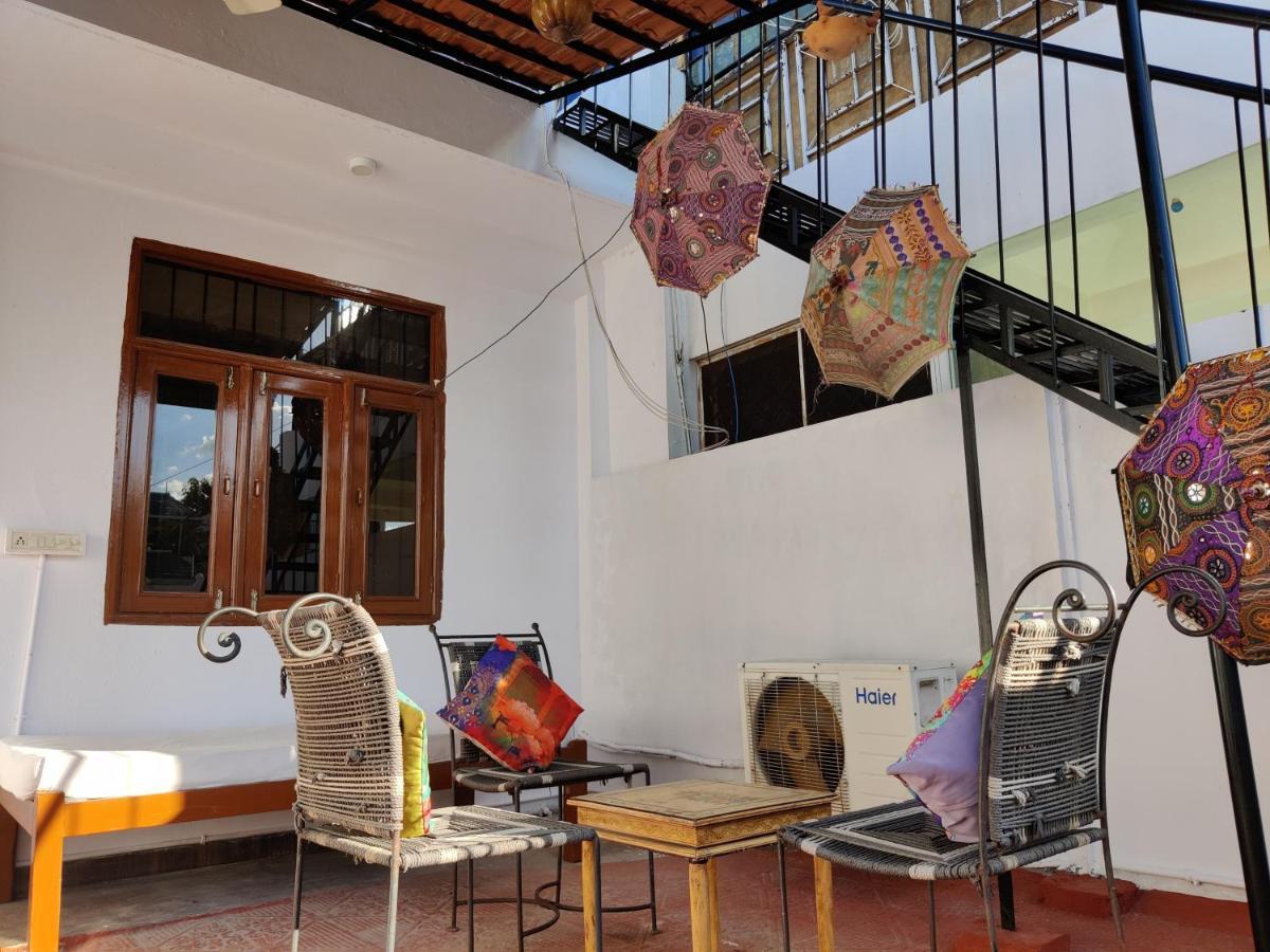 The Karauli Villa By Le Pension Stays Dźajpur Zewnętrze zdjęcie
